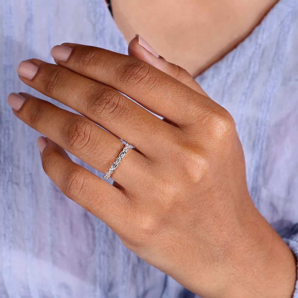 Lab Grown Diamond Ring – Emerald & Round Cut Eternity Band