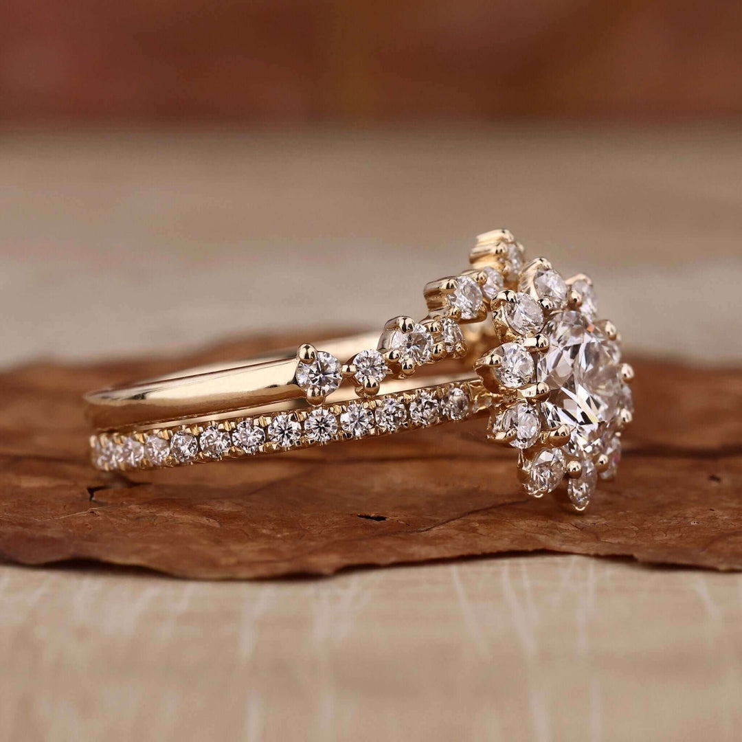 Intricate Round Brilliant Cut Wedding Set - Lab Grown Diamond Ring