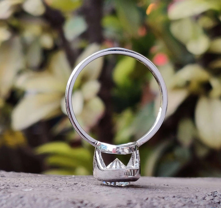 Moissanite Ring - Elegant Oval Cut Solitaire Engagement Ring