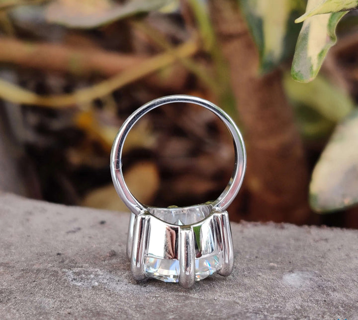 Moissanite Ring - Classic Round Brilliant Cut Engagement Ring