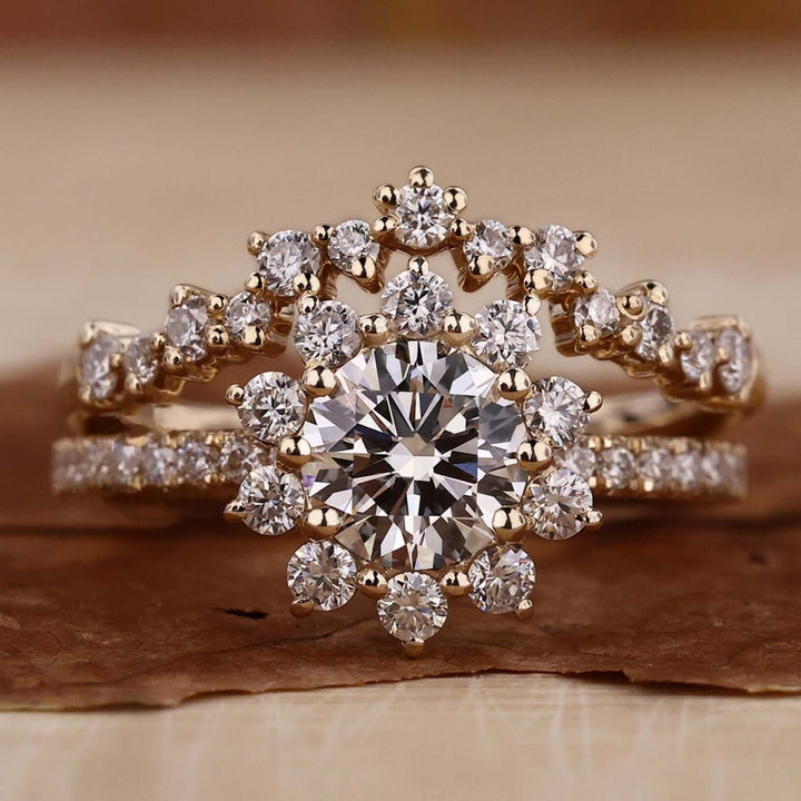 Intricate Round Brilliant Cut Wedding Set - Lab Grown Diamond Ring